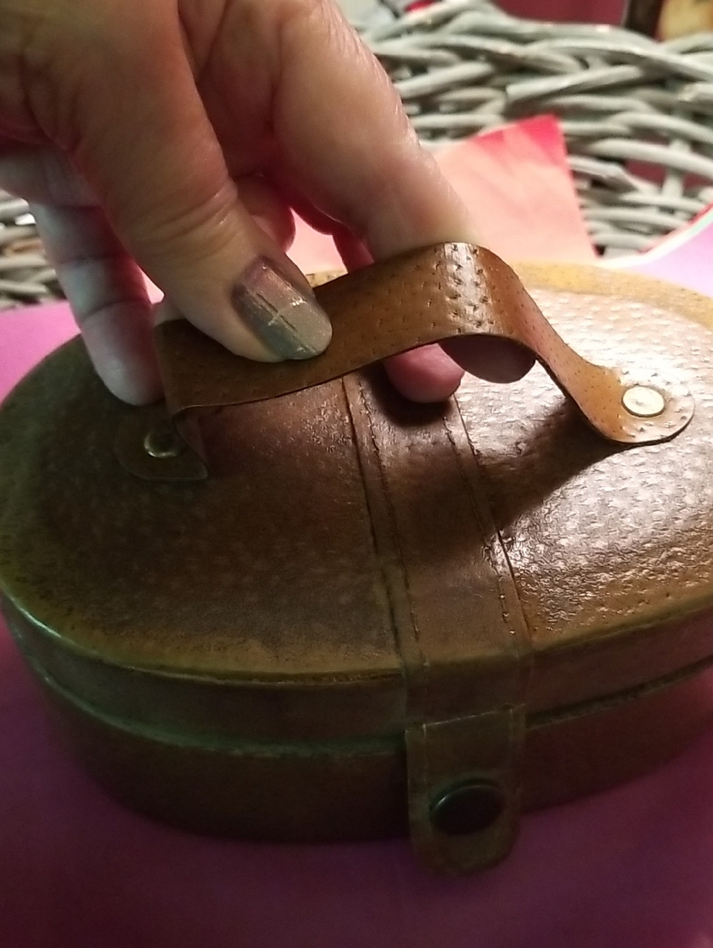 Vintage Leather Sewing Box - Picture 8 of 11